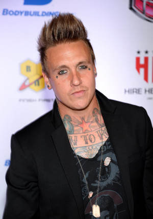 Band Papa Roach Arrives The