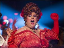 Michael Ball played Edna Turnblad when the show opened in October 2007