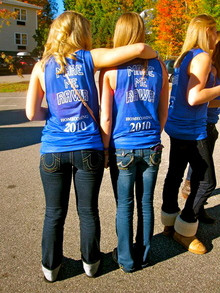 Picture of Unh Homecoming 2010 Get Wild Custom T-Shirt Design