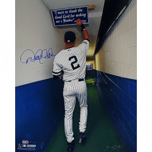 ... New York Yankees Derek Jeter Autographed 16x20 Photo - MLB.com Shop
