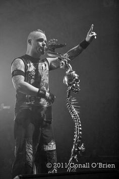 Ivan Moody of Five Finger Death Punch I LOVE THE MIC STAND More