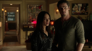 Photo : CW) What's in store for Vincent and Cat in the rest of Season ...