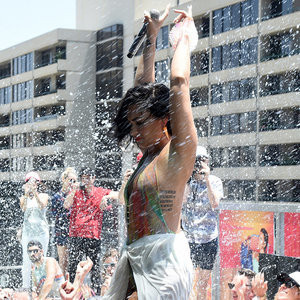 Demi Lovato Falls at KIIS FM Pool Party | Photos and Video