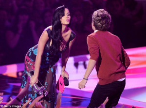 Perry and Niall Horan looked very friendly onstage as the 27-year-old ...