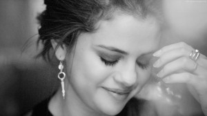 Selena Gomez The Heart Wants What It Wants Music Images, Pictures ...