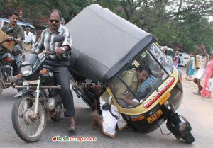 FUNNY INDIAN AUTO ACCIDENT