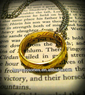 ... Gold plated the Lord of the Rings One Ring To Rule Them All Necklace