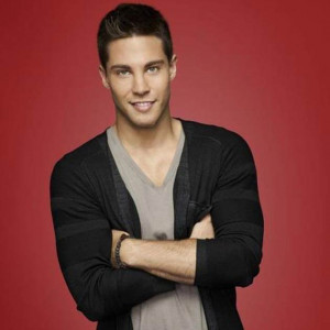 There’s a shot of the buff and shirtless actor in the season four ...