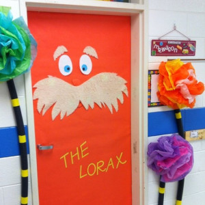 Source: http://www.myclassroomideas.com/the-lorax-door-decoration-2/