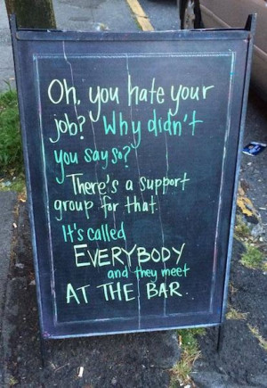 40 Funny And Creative Bar Signs That’ll Make You Step In And Grab A ...