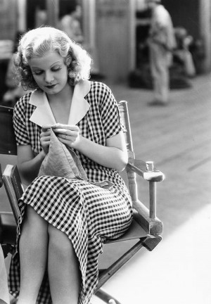 Jean Harlow trug bevorzugt hübsche Prinzesskleider (C)- pictify.com