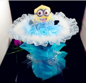 Me Minion Plush Toy Cartoon Bouquet. Holiday / Wedding Holding Flowers ...