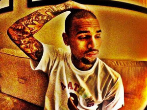 Chris Brown is sick of apologizing for beating up Rihanna five years ...