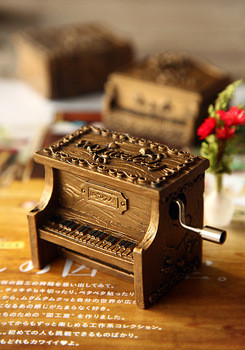 ... seiko sculpture vintage piano books hand crank music box music box
