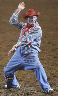 Rodeo clown Keith Isley tells the crowd Saturday afternoon he doesn ...