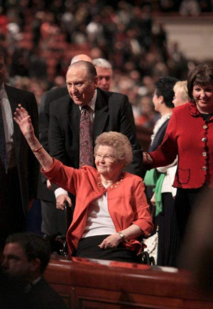 Frances Monson, wife of LDS President Thomas S. Monson, passes away