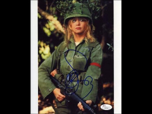GOLDIE HAWN Private Benjamin Autograph Signed 8x10 Photo Certified ...