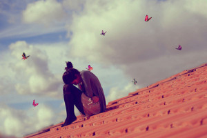 25张孤独唯美伤感图片空间素材之夹紧双腿给自己 ...