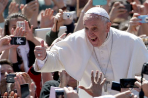Easter Sunday from around the world: Pope Francis gives thumbs up to ...