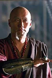 Thread: Batman Begins: Ra's Al Ghul revealed!