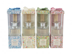 Home > Products > Ditsy Floral Reed Diffusers