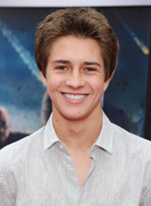 Billy Unger at event of The Avengers (2012)