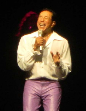 ... inside until 9 pm when Smokey Robinson and band entered the stage