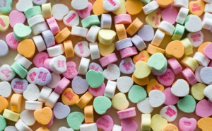 Sweethearts Valentine Heart-Shaped Love Hearts Candy