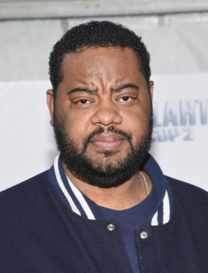 Grizz Chapman at event of Paul Blart: Mall Cop 2 (2015)