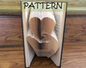 Book folding Pattern: HEART over HA ND design (including instructions ...