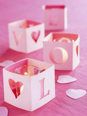 New latest Valentines day Candle Gifts 2013