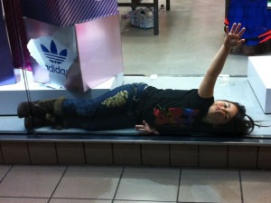 saw-a-kid-dying-of-boredom-in-the-mall-today.jpg