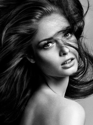 Search strict determination images