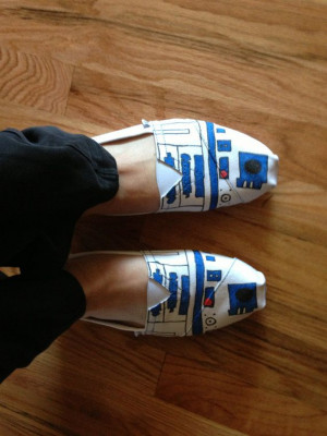 Custom White R2D2 Toms Pick your own quote by ElizabethRoseShoes, $80 ...