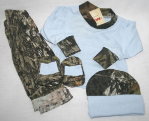 camo-baby-boy-clothes-camouflage-fashion-and-decor-bedding-60028.jpg