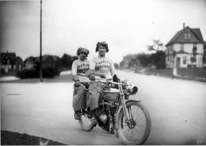 Biker Chicks, circa 1912