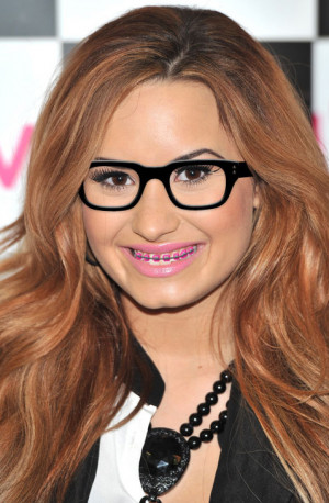 Demi Lovato Rocks Braces and Glasses!