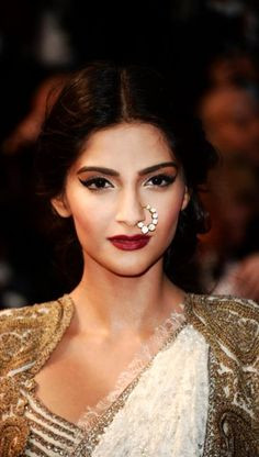 Sonam Kapoor looks great! Catch the latest beauty trends on the ALL ...