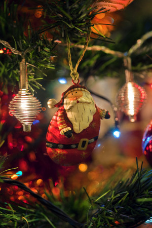 anti christmas decorations christmas decorations in christmas ...