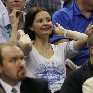 Ashley Judd Hot Photographs