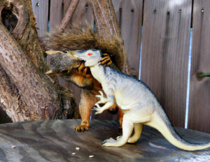 Funny Squirrel Pic – Kissing T Rex