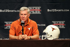 Texas coach Mack Brown wants college football players to be paid