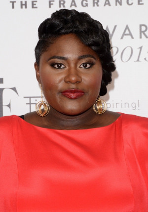 Danielle Brooks Picture 28 2015 Fragrance Foundation Awards Red