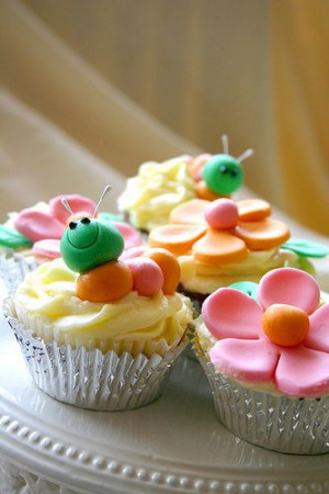 ... Fun Cupcakes, Cupcakes Happy, Caterpillar Cupcakes, Creative Cupcakes