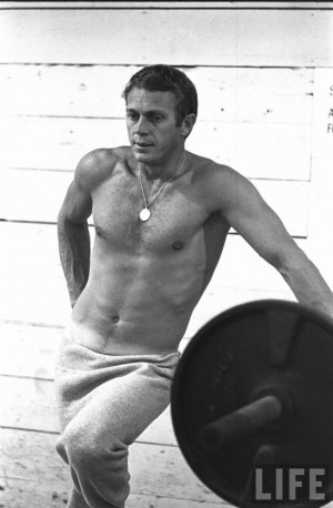 Steve McQueen showing us his tanlines