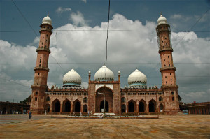 Top 10 Most Beautiful Mosques in The World