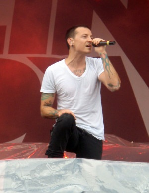 Chester Bennington performing as a part of Linkin Park at Sonisphere ...