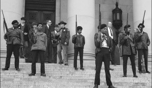 black-panthers-seattle-1969-armed-on-capitol-steps-600x350