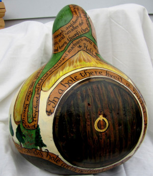 Hobbit Hole Quotes Gourd - waaaaaaaant!