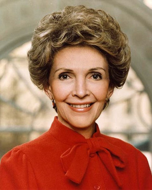 Former First Lady Nancy Reagan Is Recovering After Rib Fractures ...